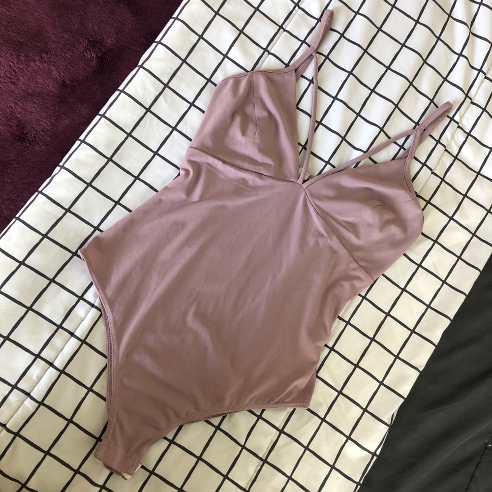 SALE BRAND nwot UO BODYSUIT size m🖤⚡️